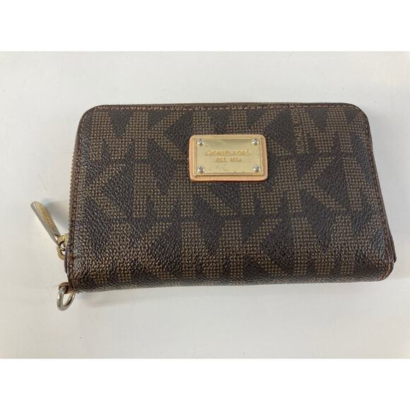 MICHAEL KORS, SMALL SIGNATURE PRINT SAFFIANO LEATHER WALLET - Picture 1 of 9